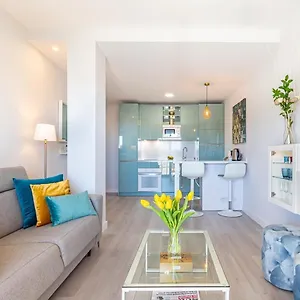 Apartment Divina